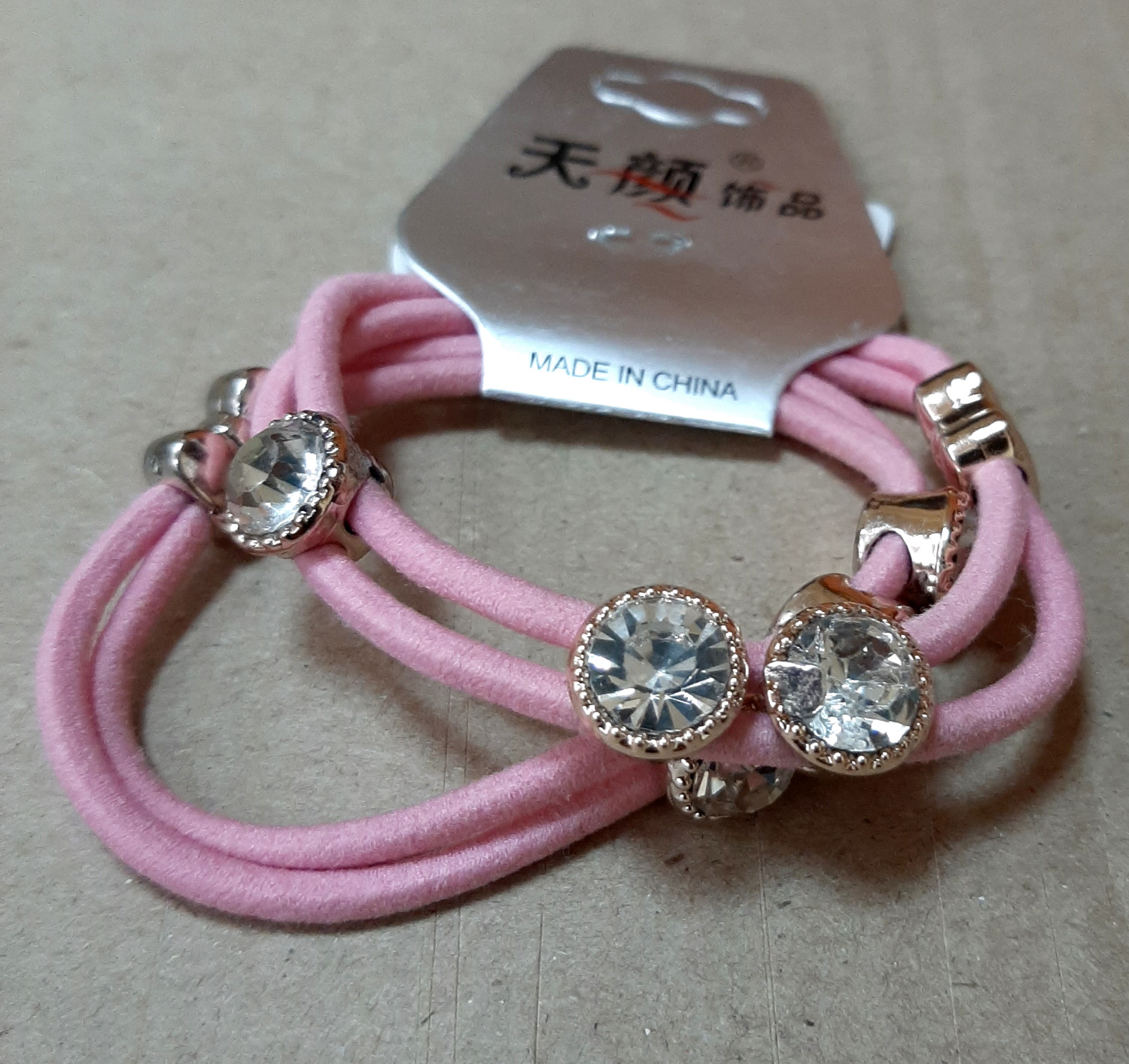 Резинка 3 камня, на планш. 6см