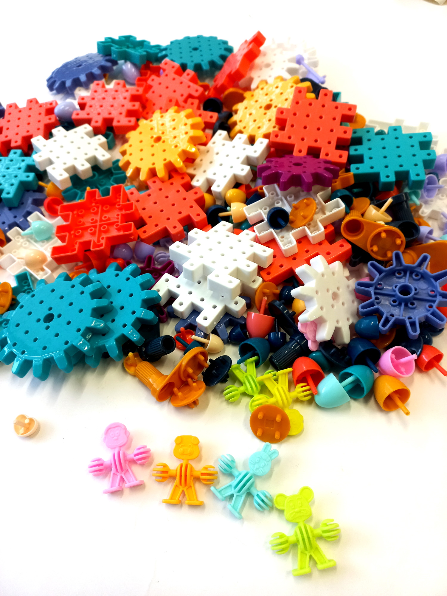 Конструктор BuildingBlocks, 225 дет., з наклейкою, в пак. 27*23см (96шт)