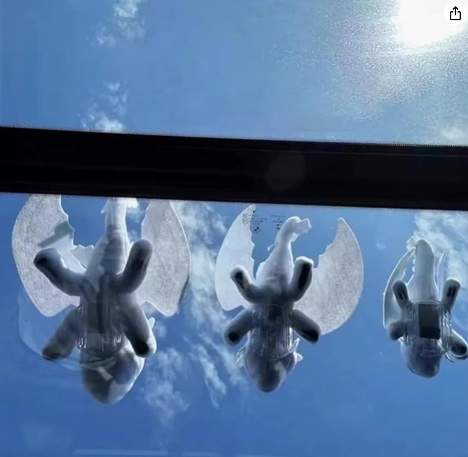 Белый дракон с креплением-замком 26см