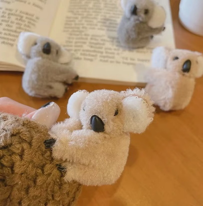 Зажим для волос плюшевая Коала бежевая, пак.12*11см